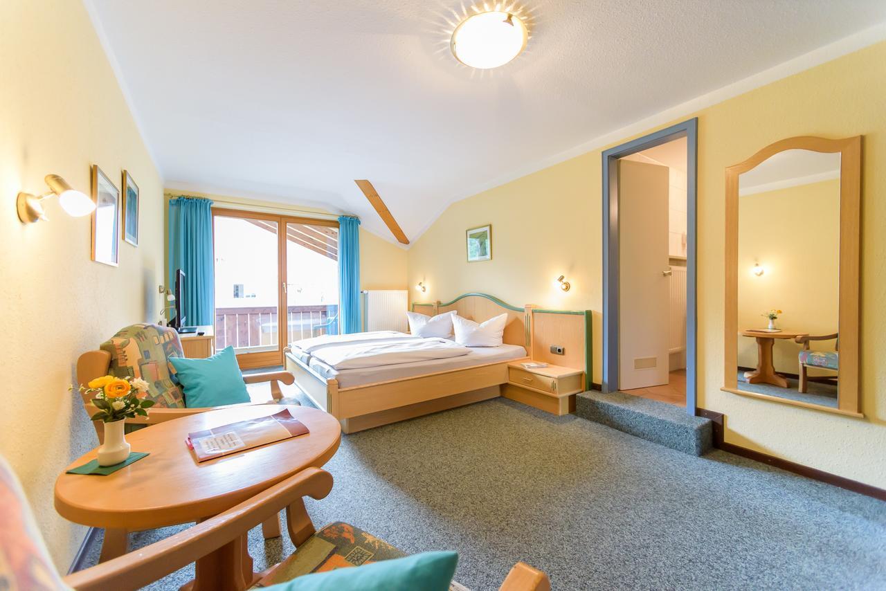 Kleines Hotel Edeltraud Aschau im Chiemgau Exteriör bild